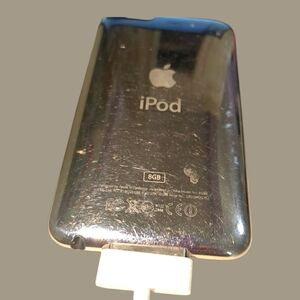 Apple Ipod touch ITUNES 8G old school vintage